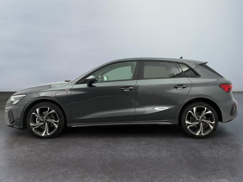 Audi A3 sportback 40 TFSIe 204 s tronic 6 s line