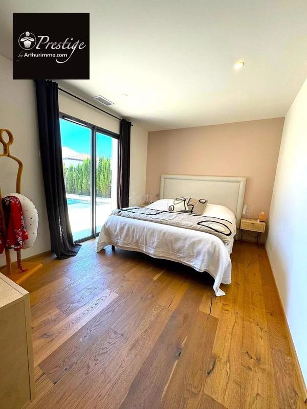 Maison - 186 m² - 5 pièces