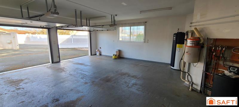 Maison - 260 m² - 7 pièces