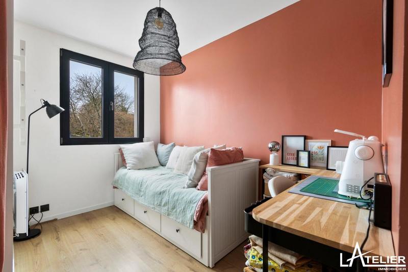 Maison - 85 m² - 5 pièces