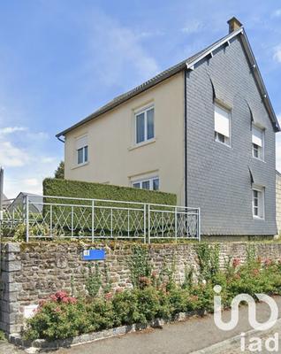 Maison - 90 m² - 5 pièces