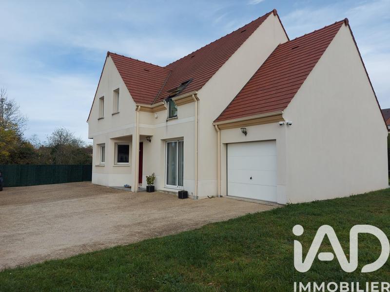 Maison - 140 m² - 6 pièces