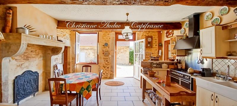 Maison - 202 m² - 6 pièces