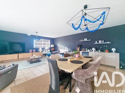 Maison - 98 m² - 5 pièces