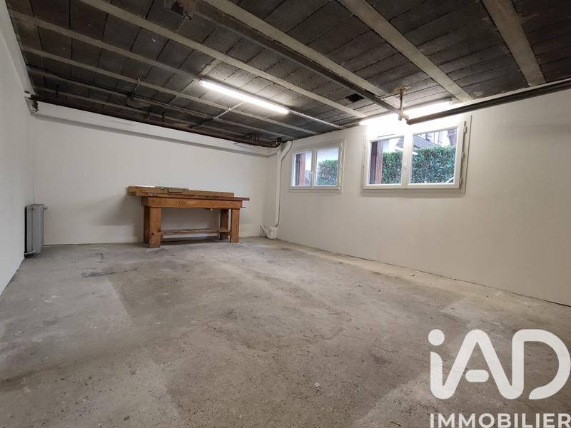 Maison - 181 m² - 8 pièces