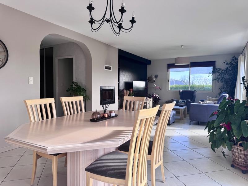 Maison - 142 m² - 7 pièces