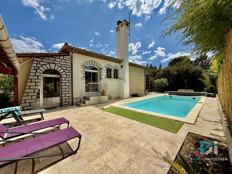 Maison - 186 m² - 8 pièces