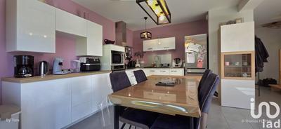 Maison - 95 m² - 5 pièces