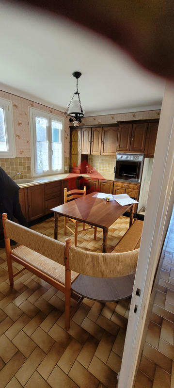 Maison - 143 m² - 7 pièces