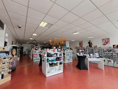 Fonds de commerce - Bureau - 200 m²