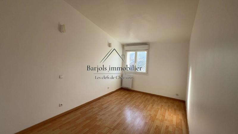 Appartement - 90 m² - 4 pièces