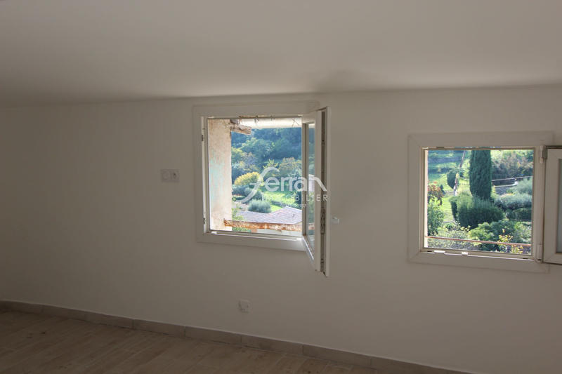 Maison de village - 94 m² - 4 pièces