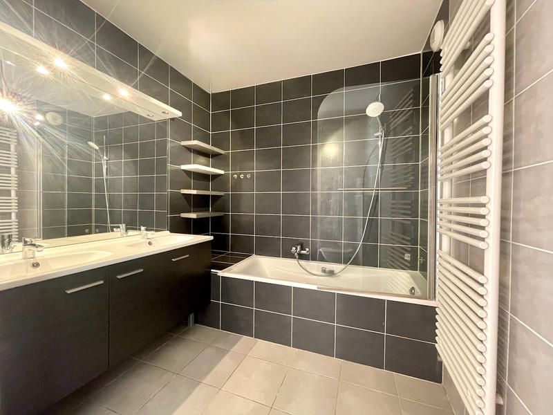 Appartement - 88 m² - 4 pièces