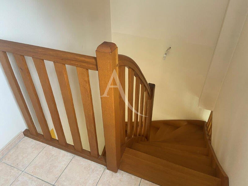 Maison - 84 m² - 4 pièces