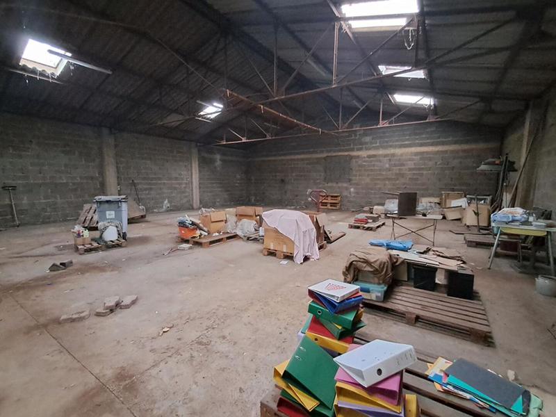 Parking / Garage - 540 m²