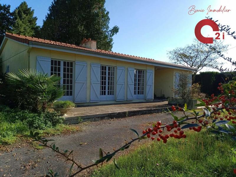 Maison - 95 m² - 5 pièces