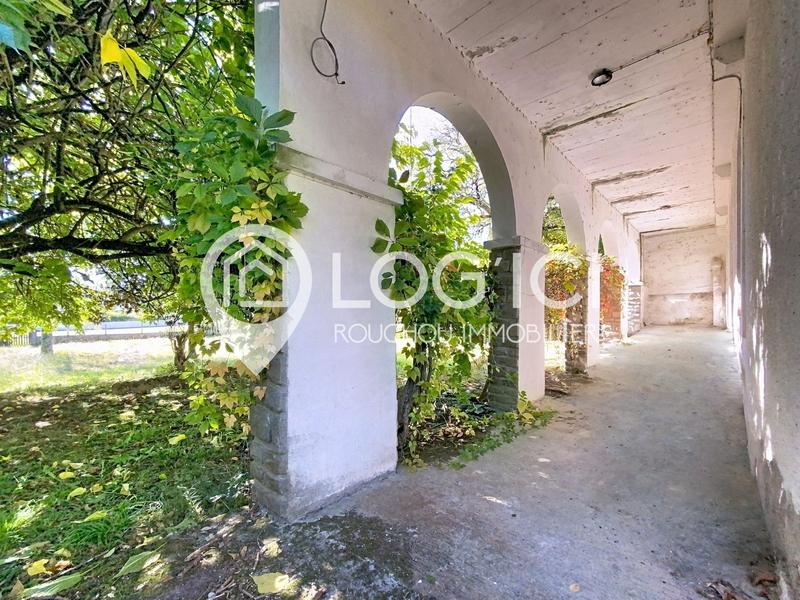 Maison - 246 m² - 7 pièces