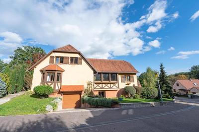 Maison - 236 m² - 10 pièces