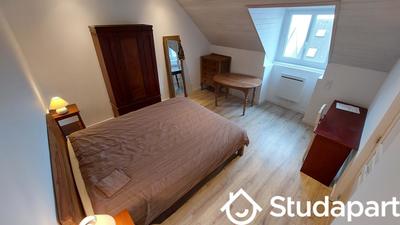 Chambre - 9 m² - 1 pièce