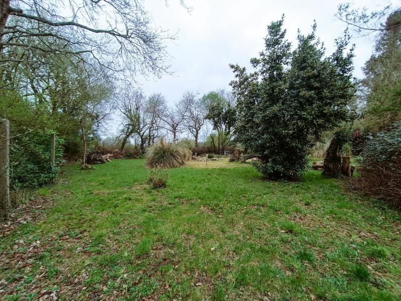 Terrain de loisirs - 2 000 m²