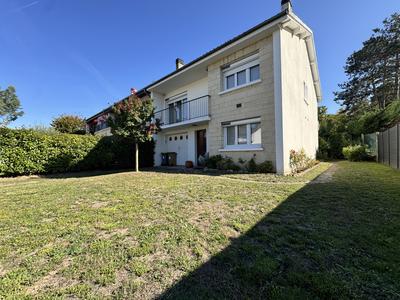 Maison - 89 m² - 5 pièces