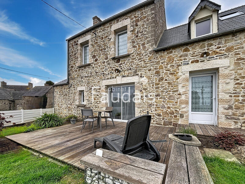 Maison - 163 m² - 8 pièces