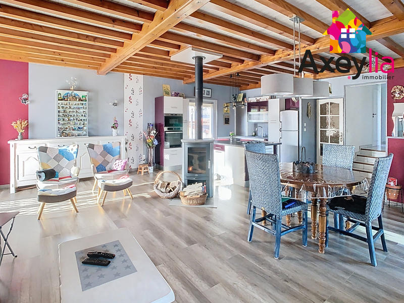 Maison - 159 m² - 7 pièces