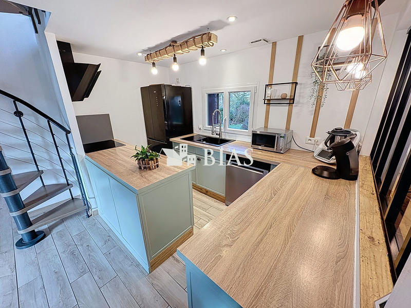 Maison - 80 m² - 4 pièces