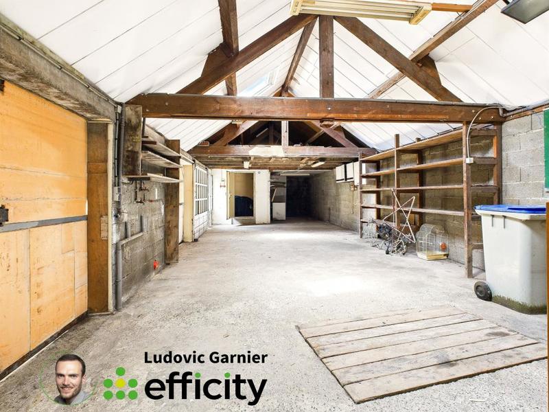 Maison - 187 m² - 9 pièces