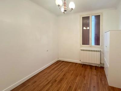 Maison - 263 m² - 8 pièces