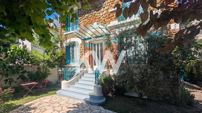 Maison - 139 m² - 7 pièces