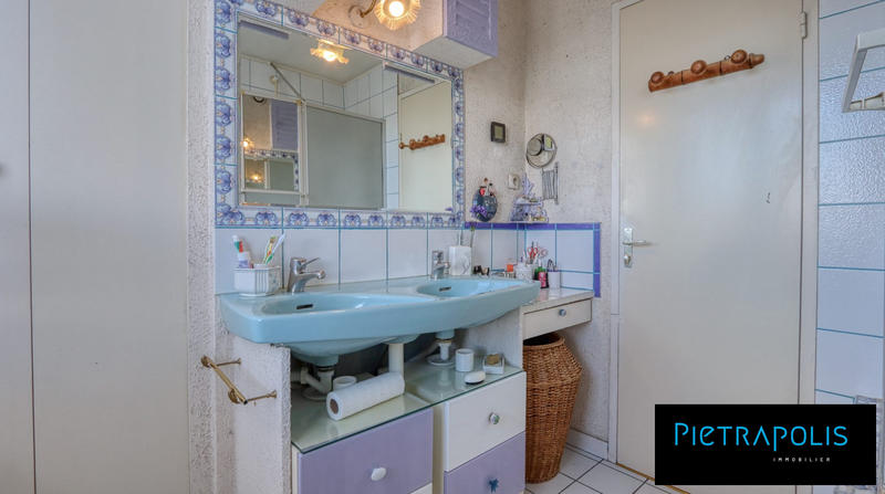 Maison traditionnelle - 90 m² - 4 pièces