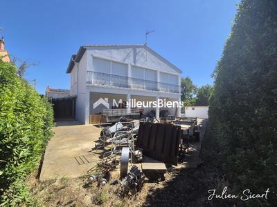 Maison traditionnelle - 138 m² - 6 pièces