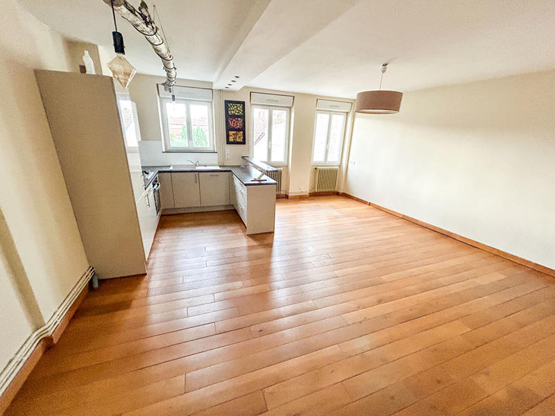 Appartement - 75 m² - 3 pièces