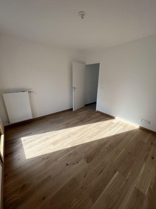 Appartement - 80 m² - 4 pièces