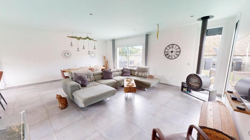 Maison - 121 m² - 5 pièces