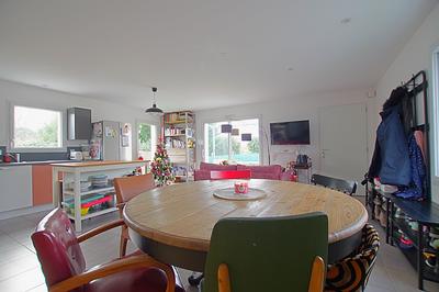 Maison - 82 m² - 4 pièces