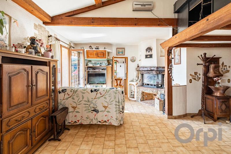 Maison - 94 m² - 4 pièces