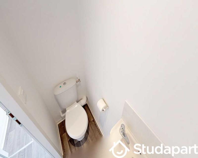 Chambre - 80 m² - 1 pièce