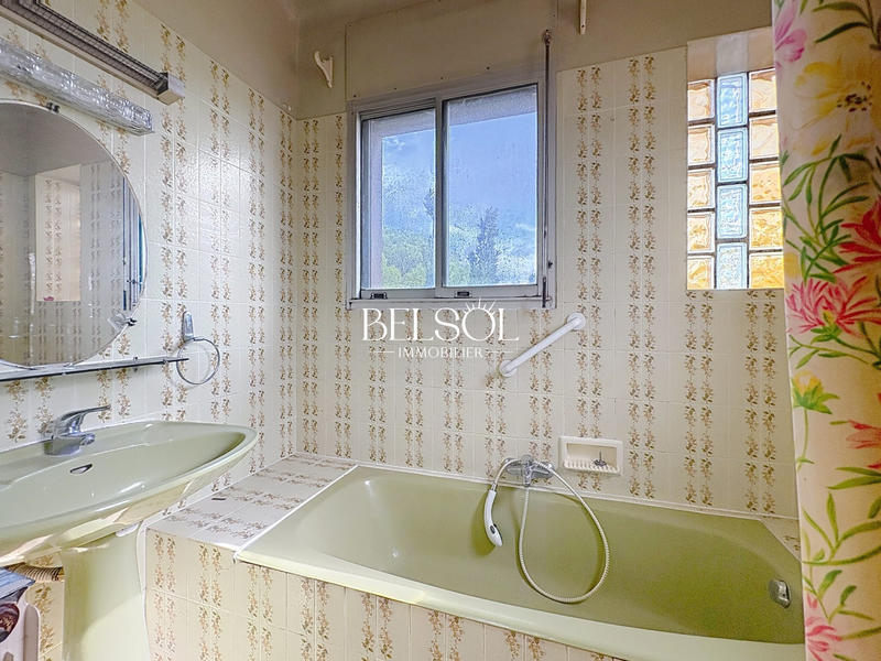 Villa - 220 m² - 7 pièces