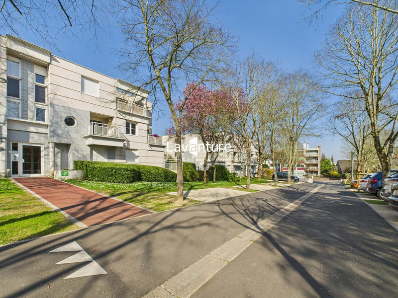 Appartement - 81 m² - 4 pièces