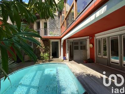 Appartement - 220 m² - 6 pièces