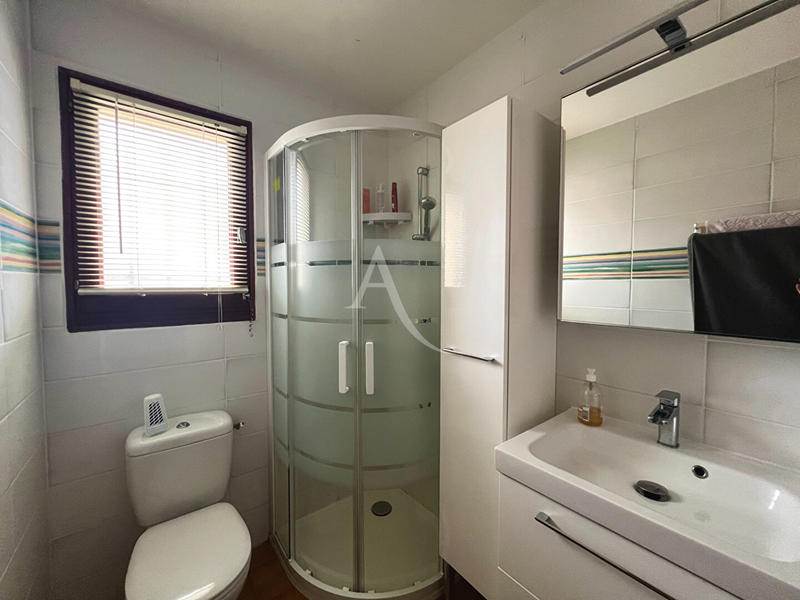 Maison - 181 m² - 9 pièces