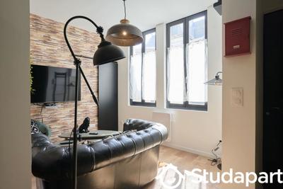 Chambre - 11 m² - 1 pièce