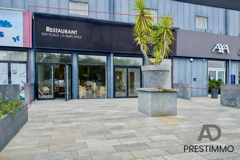 Local commercial - 179 m² - 4 pièces