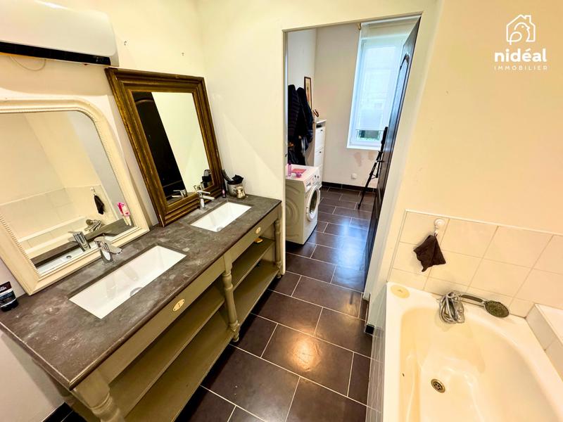 Maison - 120 m² - 5 pièces