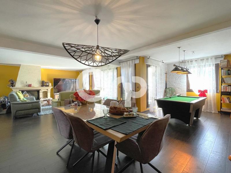 Appartement - 152 m² - 4 pièces