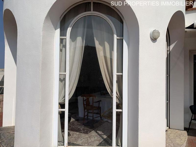 Villa - 247 m² - 7 pièces