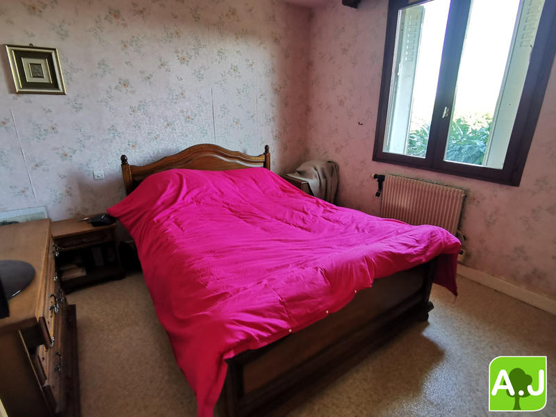 Maison - 90 m² - 5 pièces