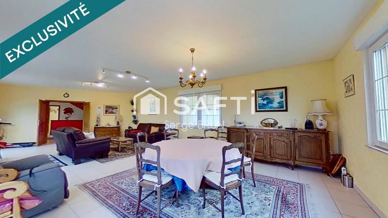 Maison - 488 m² - 8 pièces